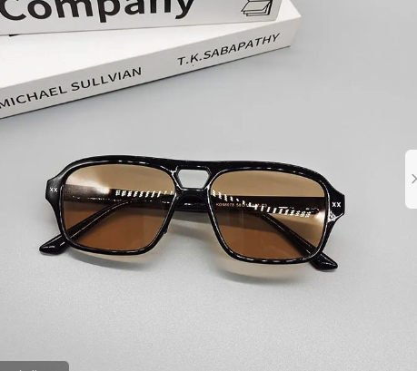 Black Vintage Round Sunglasses